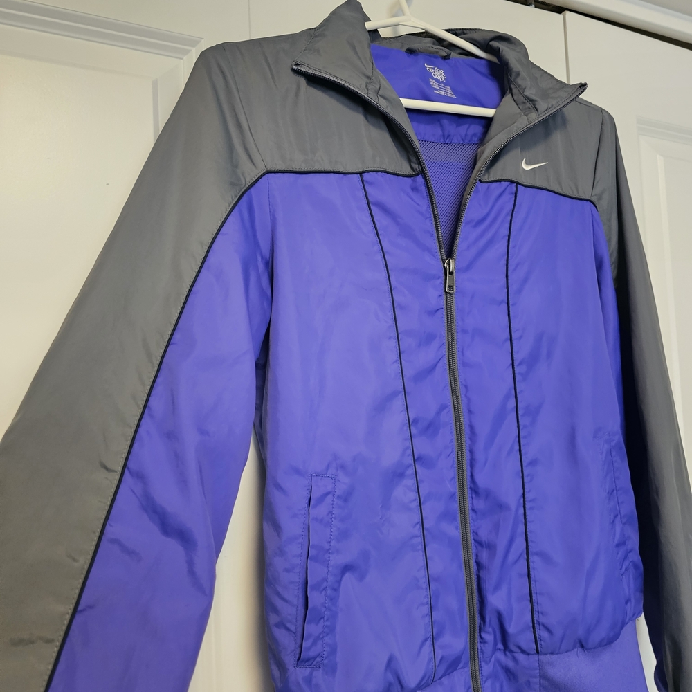 Women's Nike Purple and Gray Athletic Zip Jacket, Size Small (4-6)